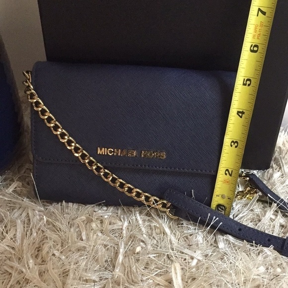 Michael Kors Jet Set Travel Phone Crossbody Bag - Picture 9 of 15
